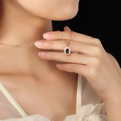 璀璨日常 DEMONE/黛慕妮18K玫瑰金绿碧玺钻石吊坠的魅力