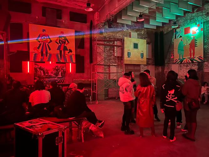 现场| "张观鹿:马列维奇之夜"在莫须有工厂启幕